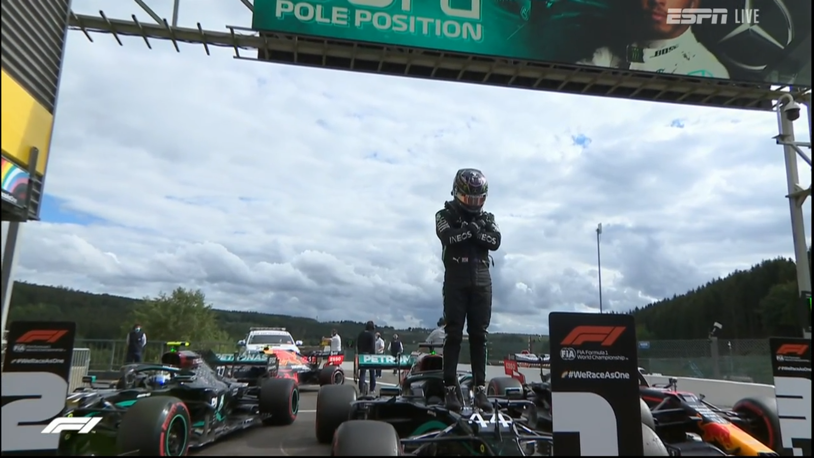 Wakanda forever!  Lewis Hamilton (Mercedes AMG) does a tribute to Chadwick Boseman, who lost his 4 year battle with colon cancer.